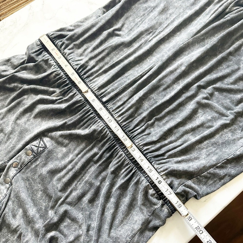 TORRID Love Sick Gray Acid Wash Sleeveless Hooded Jumpsuit Women's Plus Size 1X - Picture 9 of 12